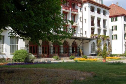 Mattenhof Resort Unterseen Exteriör bild